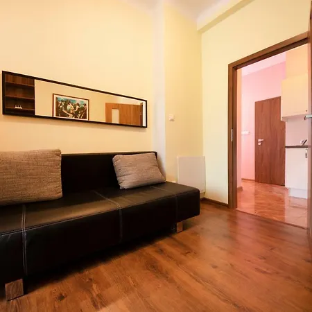 Zivnostenska 4 *